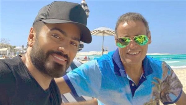 تامر حسني وحماه