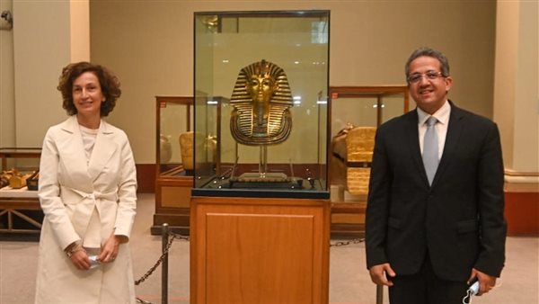 وزير السياحة يستقبل