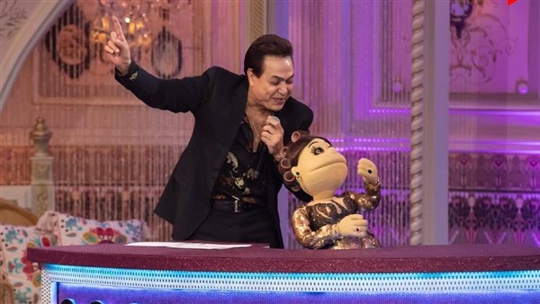 المطرب حكيم مع أبلة