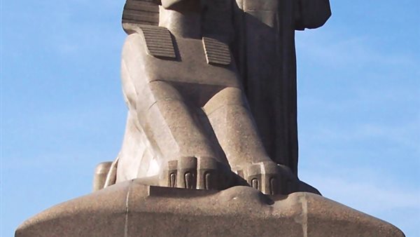 تمثال نهضة مصر 