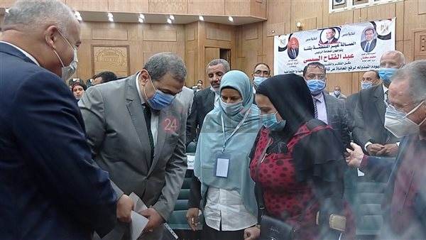 وزير القوى العاملة