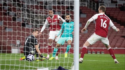 محمد صلاح يكسر رقم تيري هنري بالدوري الإنجليزي