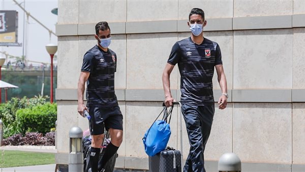 الأهلي يصل إلى ملعب