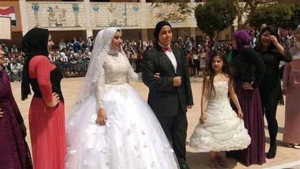 جانب من الصور المنتشرة