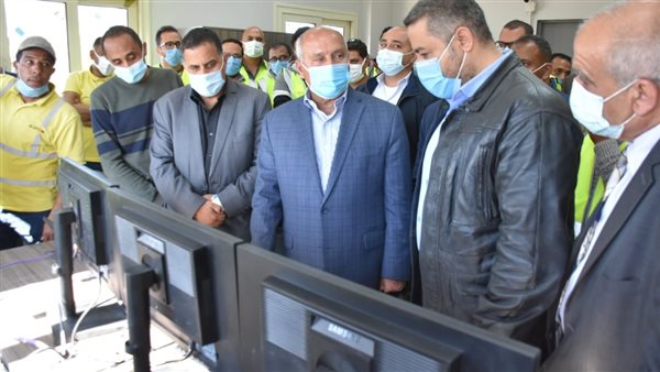 وزير النقل داخل برج