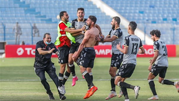 لاعبي الأهلي 