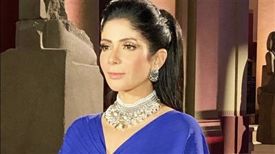 منى زكي تشكر محمد سعدي بعد حفل موكب المومياوات الملكية