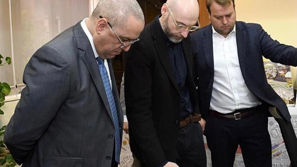 وزير الإسكان