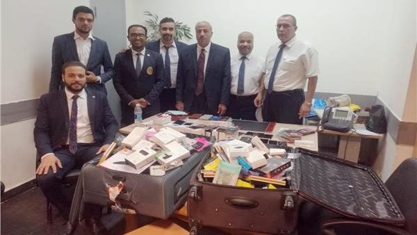 رجال الجمارك-أرشيفية