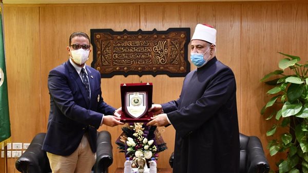 محافظ الفيوم ووكيل