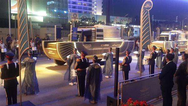 موكب نقل المومياوات