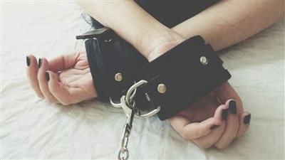 أوهمته بممارسات سادية.. ننشر أمر الإحالة في مقتل زوج بأوسيم على يد زوجته