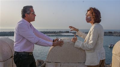  تفاصيل زيارة مدير عام اليونسكو للمواقع الأثرية بالإسكندرية عقب مشاركتها في موكب المومياوات الملكية