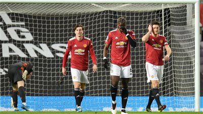 كافاني يقود هجوم مانشستر يونايتد أمام فولهام بالدوري الإنجليزي