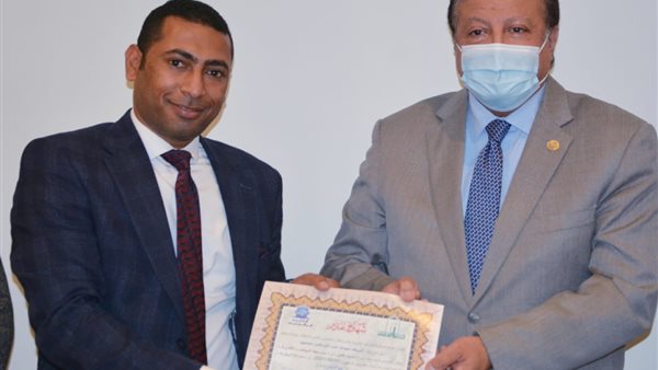 أشرف التعلبي يتسلم