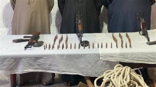 المتهمون والمضبوطات