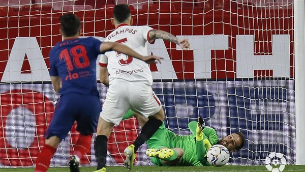 أتلتيكو مدريد وإشبيلية