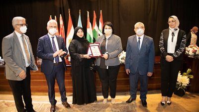 رئيس جامعة طنطا يختتم فعاليات ملتقى تدريب طلاب الجامعات العربية