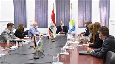 رئيس القابضة للمياه يبحث سبل توطين الصناعة المحلية مع إحدى الشركات المجرية