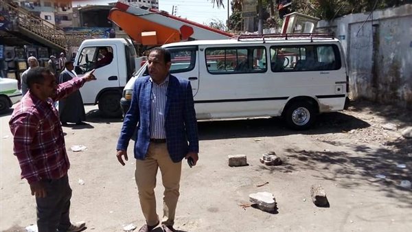 خلال حملة رفع مخلفات