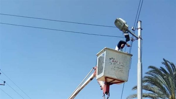 صيانة وتركيب أعمدة