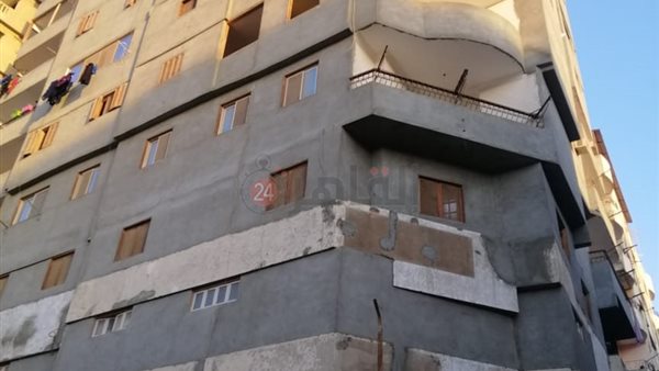 عقار جسر السويس المنهار