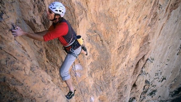 العلاقة بين تسلق