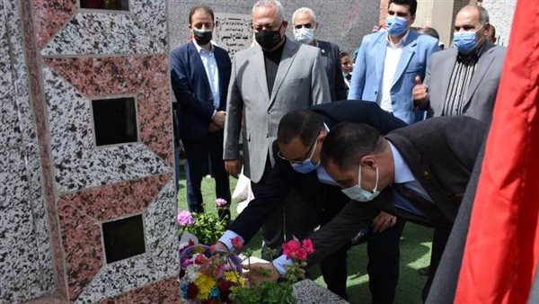 محافظا الشرقية السابق