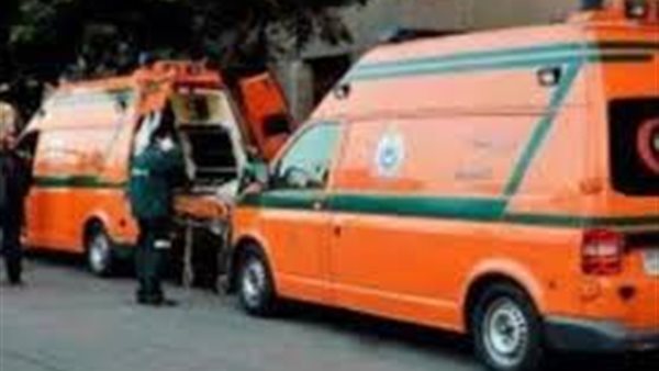 عاطل يتعدى على زوجته