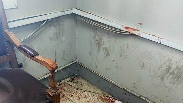 قاعة المحكمة بعد