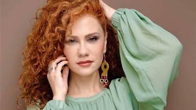 لينا شاماميان على مسرح النافورة بالأوبرا