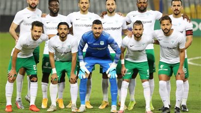 المصري البورسعيدي يصل ملعب برج العرب استعدادًا لمواجهة الإسماعيلي