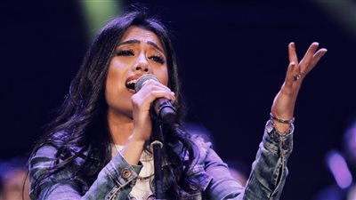 أنا بعشق البحر.. أميرة سيد تغرد خارج سرب 