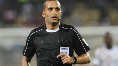 حكم مغربي لإدارة الكلاسيكو السعودي بين الهلال والاتحاد