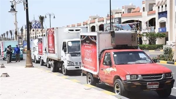 قوافل غذائية تجوب