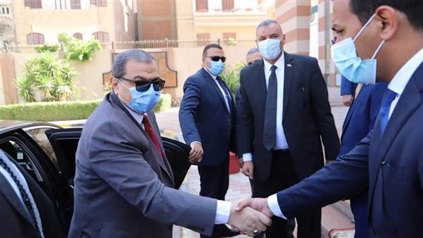 وزير القوى العاملة