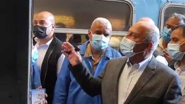 وزير النقل أثناء