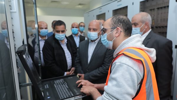 وزير النقل يتفقد