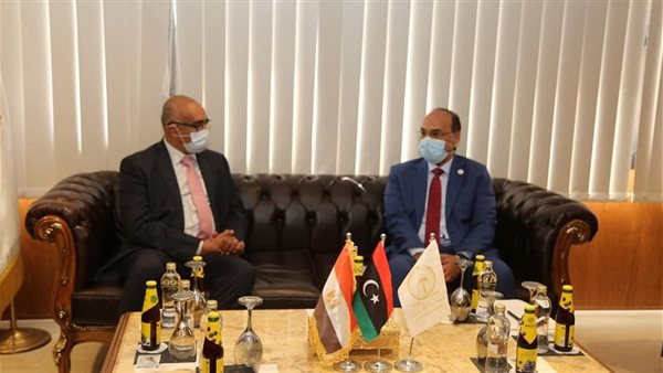 وفد من الخارجية الليبية