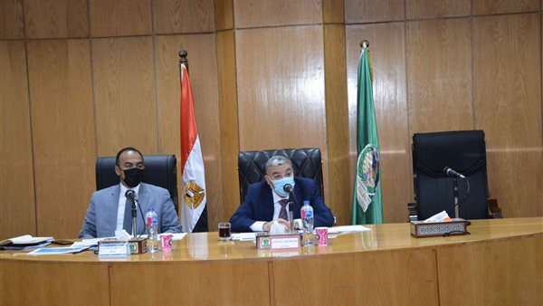 اجتماع محافظ المنيا