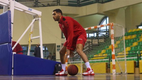 إيهاب أمين لاعب سلة