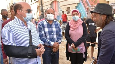 في جولة لمحافظ أسوان بالأسواق.. نقل الباعة الجائلين للسويقة الجديدة بمنطقة الجيش