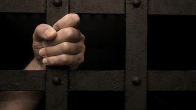 ربطته من الخلف وكتفته من يديه.. التحقيقات: سيدة أوسيم قتلت زوجها أثناء علاقة شاذة 