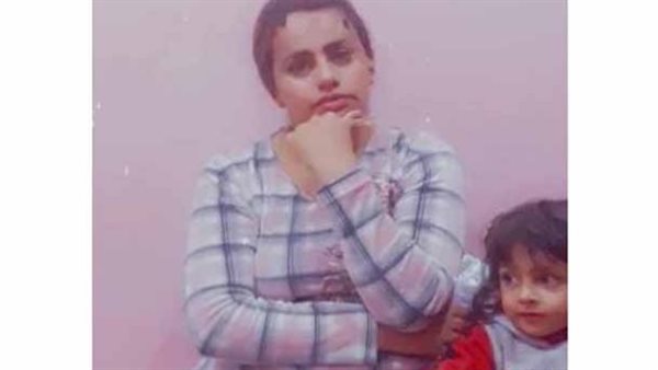 سيدة بني مزار وطفلها