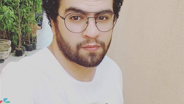 الشاب أحمد سمير