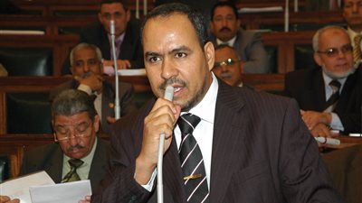 برلماني يطالب الحكومة بإعادة فتح دورات المياه وإقامة صلاة الجنازة بالمساجد