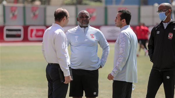 موسيماني وطبيب الأهلي