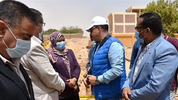 محافظ أسوان يتفقد