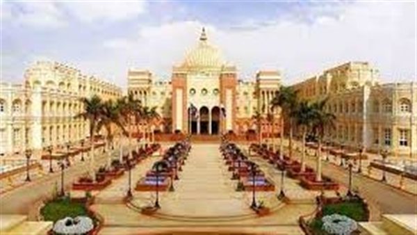 الجامعة البريطانية