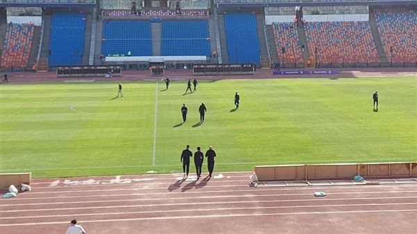 لاعبي الزمالك يعاينون